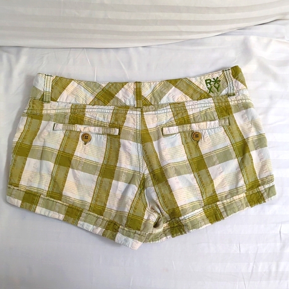 Vintage Roxy Plaid Shorts - Picture 5 of 5
